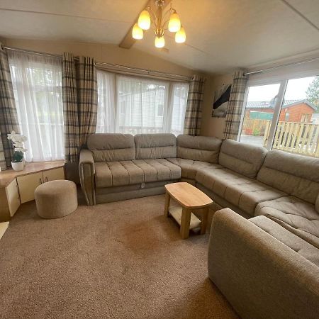 Two Bedroom Caravan At Lilliarsedge เจ๊ดบะระ ภายนอก รูปภาพ